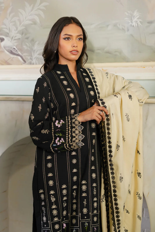 EMBROIDERED KHADDAR AUTUMN WINTER BY SAHAR – Folk Reverie